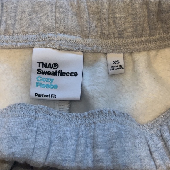 Tna sweat shorts - Picture 3 of 7